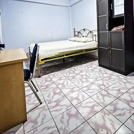 Oyo 91757 Surya Hotelneartaman Anggrek Pkk Watansoppeng Lalabata Экстерьер фото