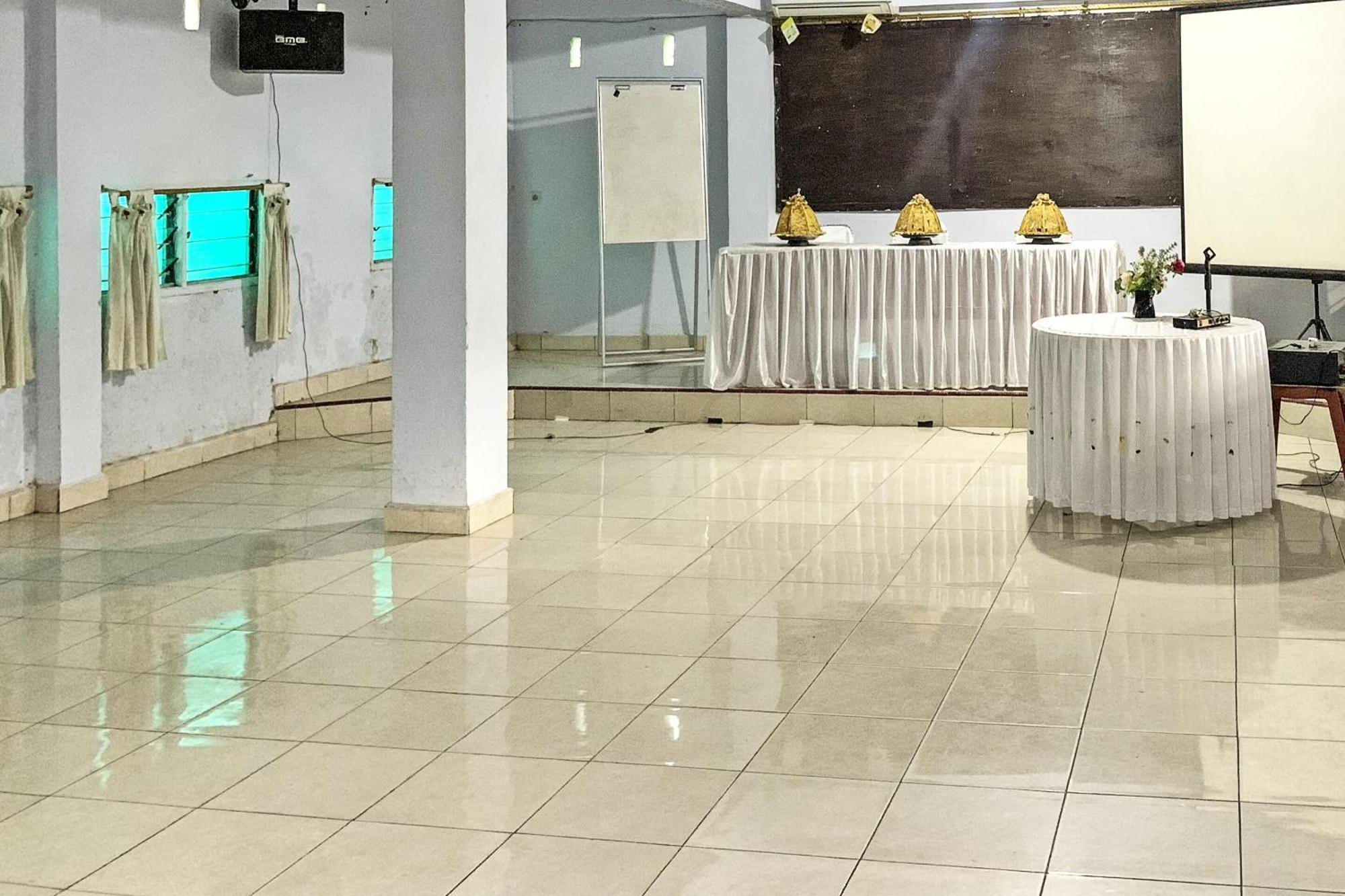Oyo 91757 Surya Hotelneartaman Anggrek Pkk Watansoppeng Lalabata Экстерьер фото